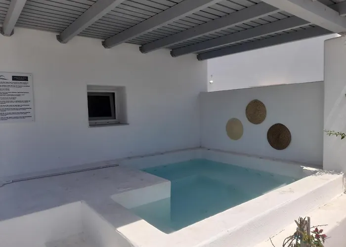 Atlantis - By S Paradise - Outdoor Jacuzzi & Seaview Apartment